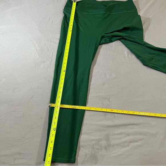 Fabletics Infinity Motion 365 High Waisted Leggings Color Green Size 4X - Picture 14 of 15